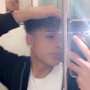 Meet your Posher, Daniel